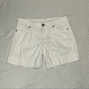 Kut from the Kloth Mid Rise Textured White Denim Shorts 6